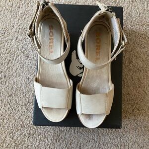 Sorel Joanie II ankle strap Sandals with Ankle Buckle